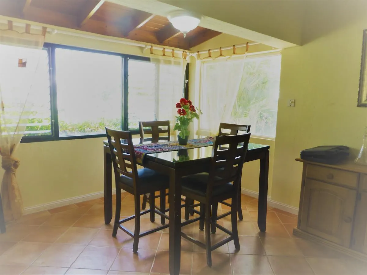 Coral Villa Saint Philip