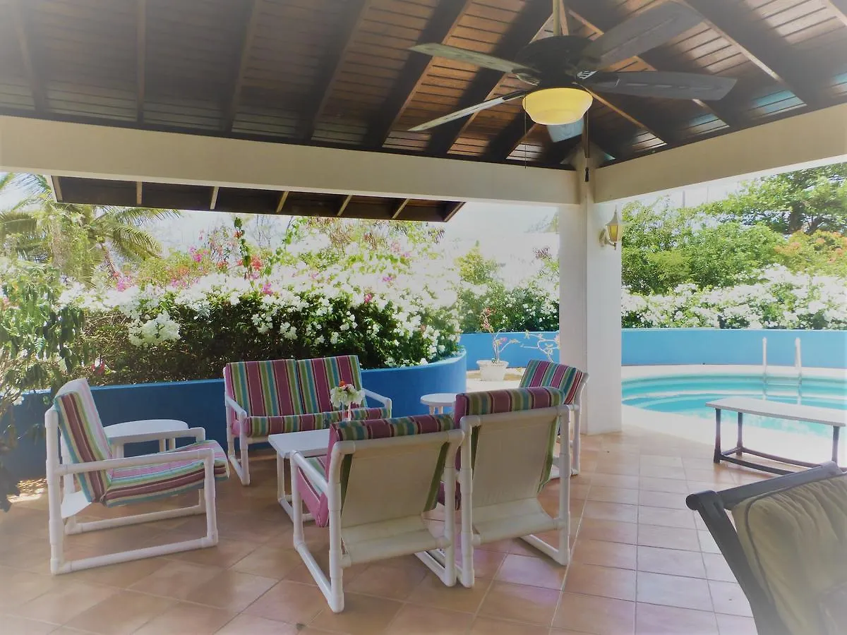 Coral Villa Saint Philip